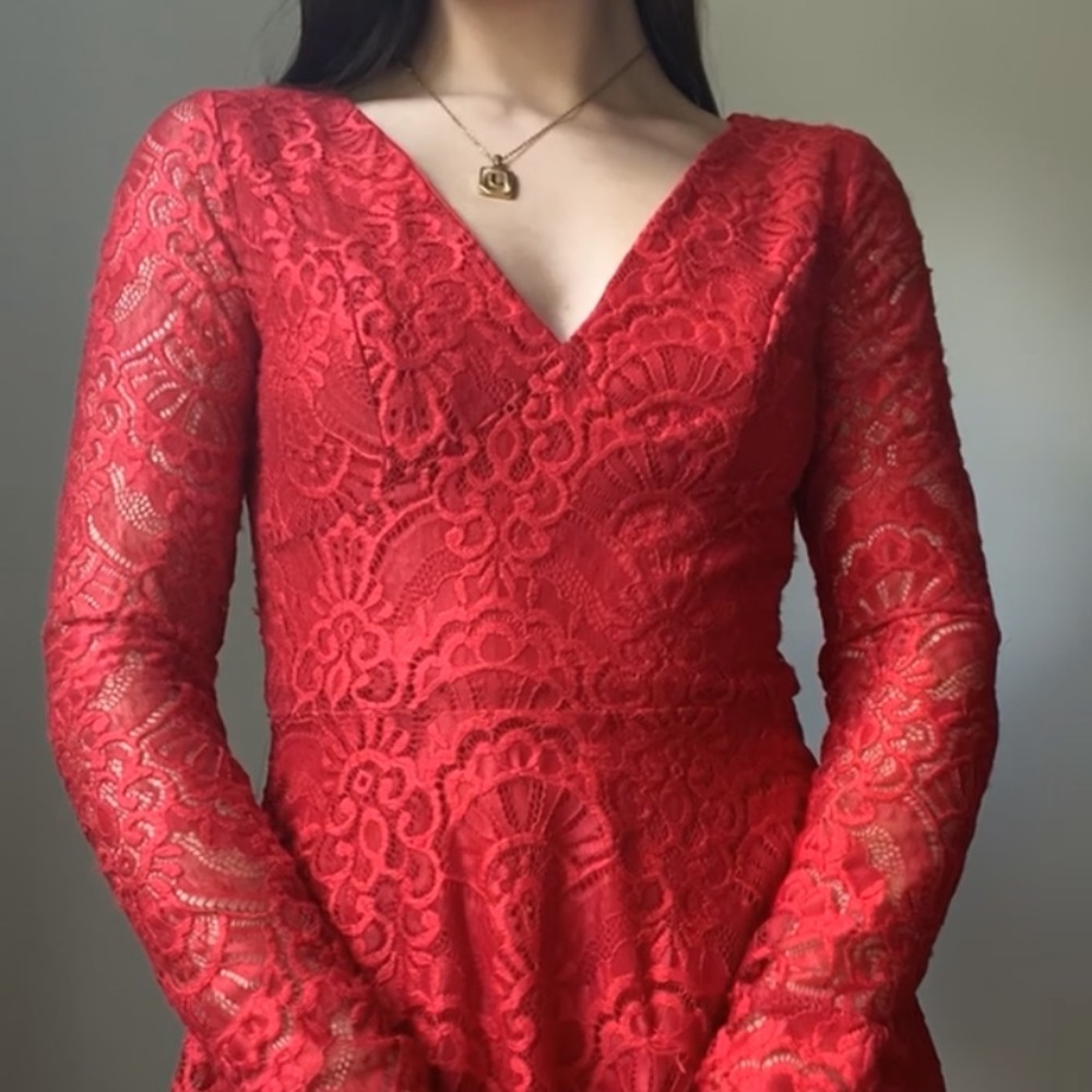 Red Lace V-Neck Long Sleeve Dress New With Tags🍷💋